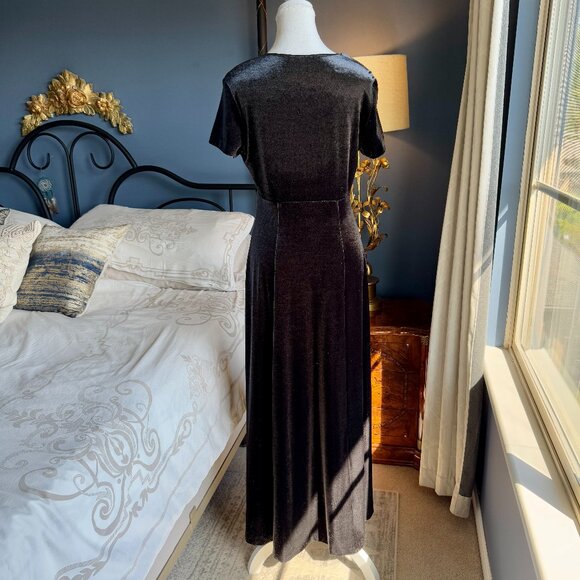 90s Vintage Black Velvet Maxi Dress - Picture 7 of 16